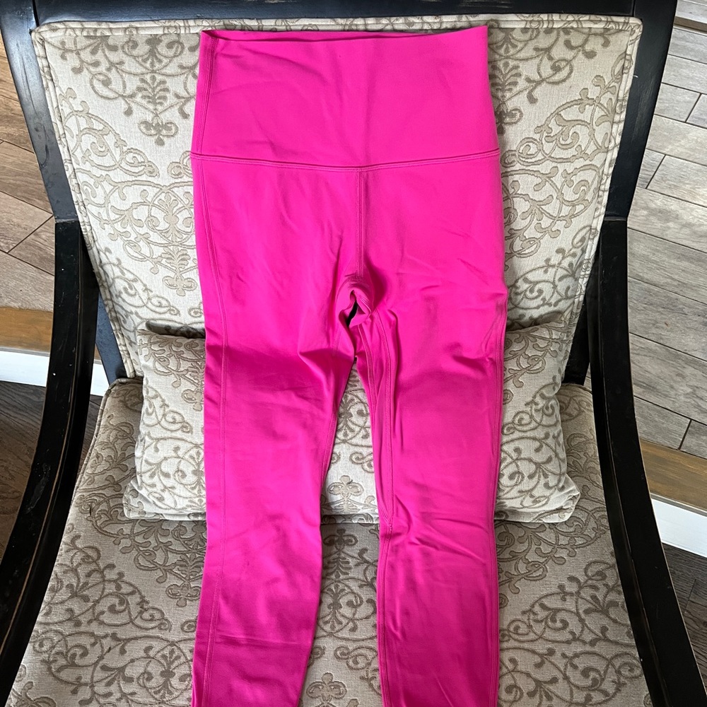 Lululemon Aligns Size 6, 25” Pink